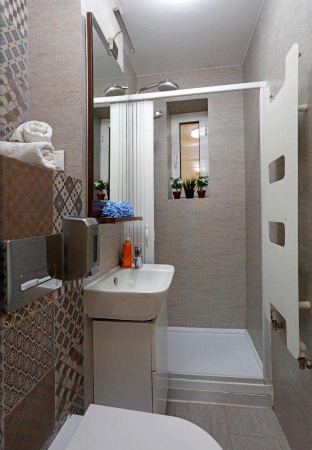 Lovely 2 Bedroom Apartment Near Old Town 布加勒斯特 外观 照片